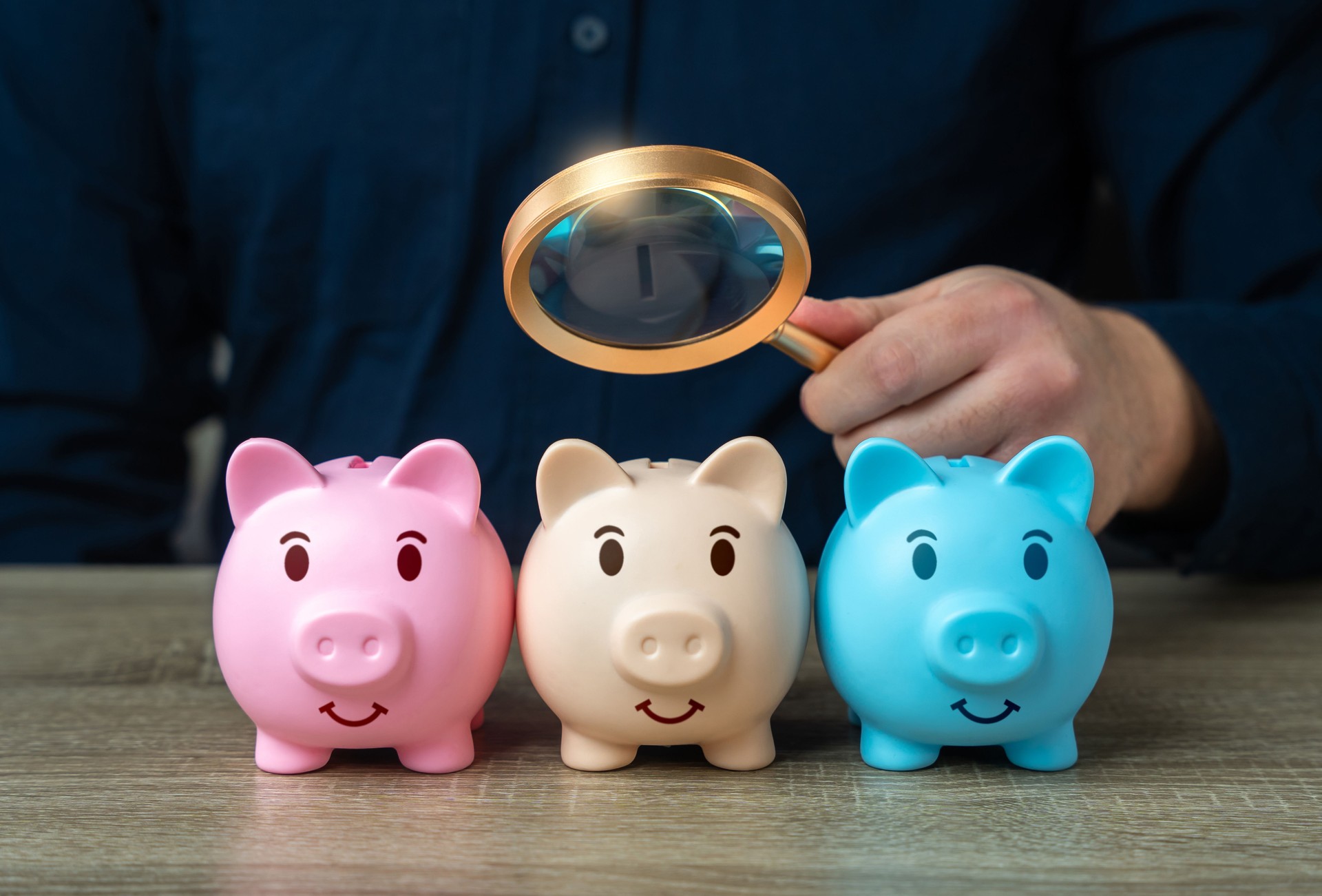 Analysis of the liquidity of savings and their reliability. High income interest rate on account balance. Comparison of profitability. Tax relief and breaks for businesses. Cashback bonuses.